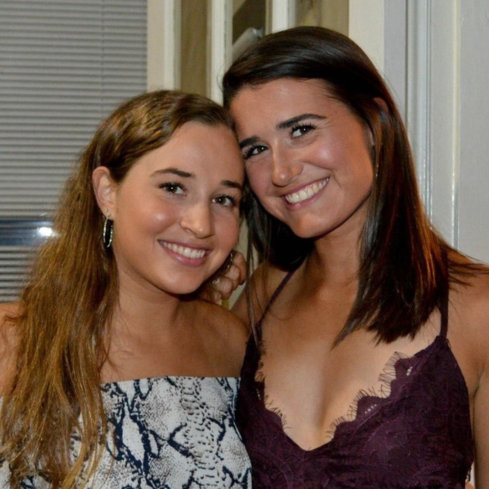 Meet your Posher, Danielle